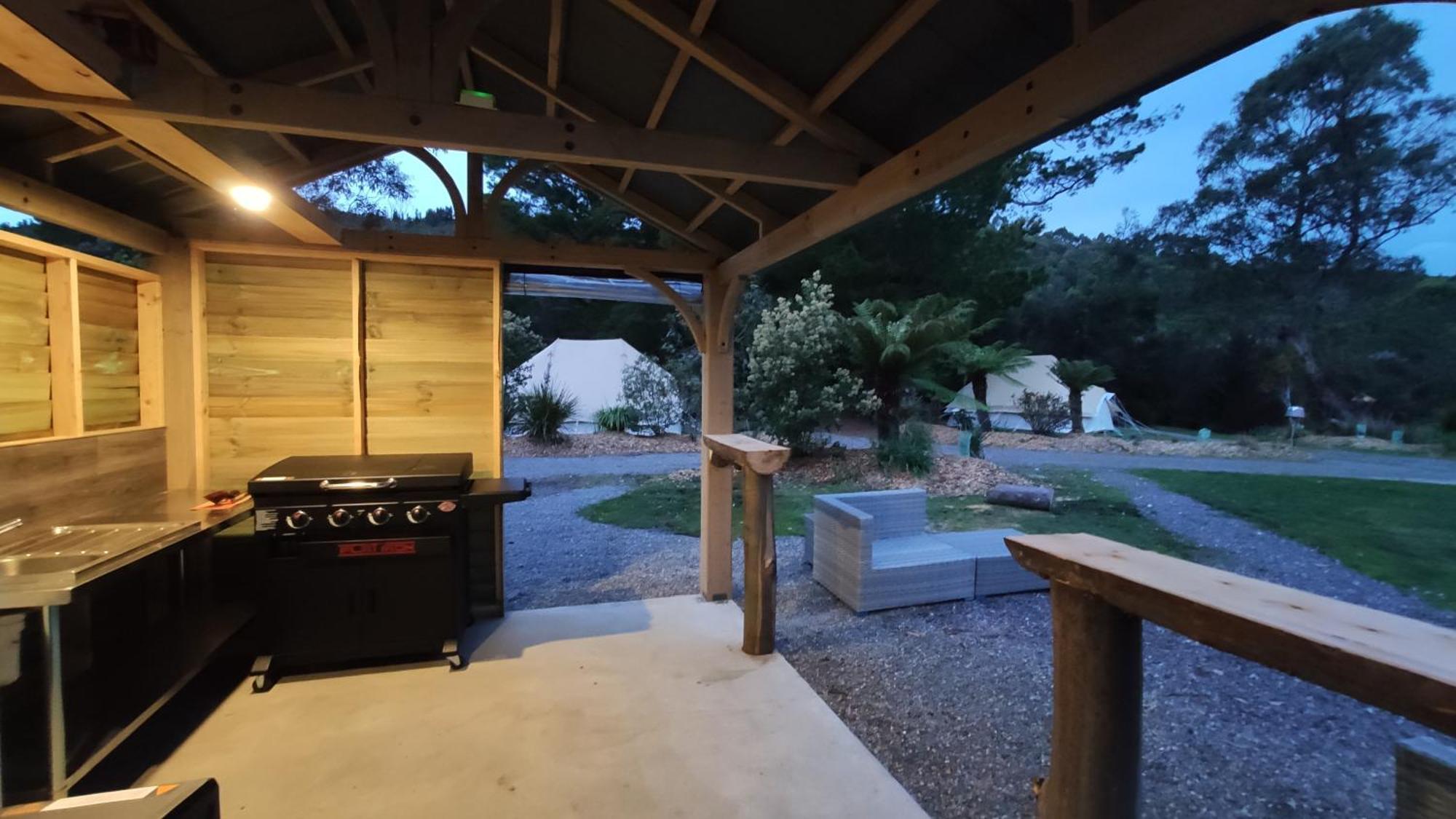 Glamping At Zeehan Bush Camp Eksteriør billede